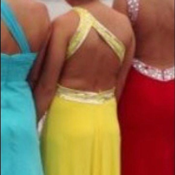 Yellow Cache Formal Dress - Picture 7 of 9